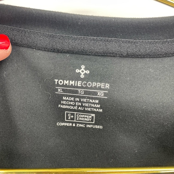 Tommie Copper Mens XL Long Sleeve Compression Shirt with Front Zipper black - Picture 2 of 10